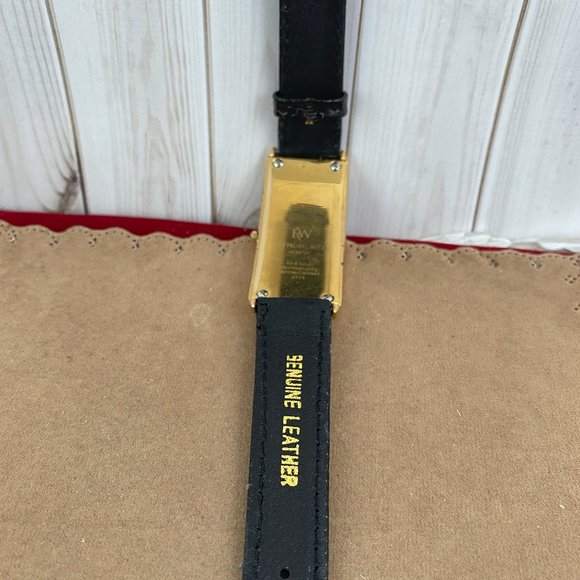 Vintage Raymond Weil Geneve Swiss Quartz Curvex Watch - Picture 12 of 13